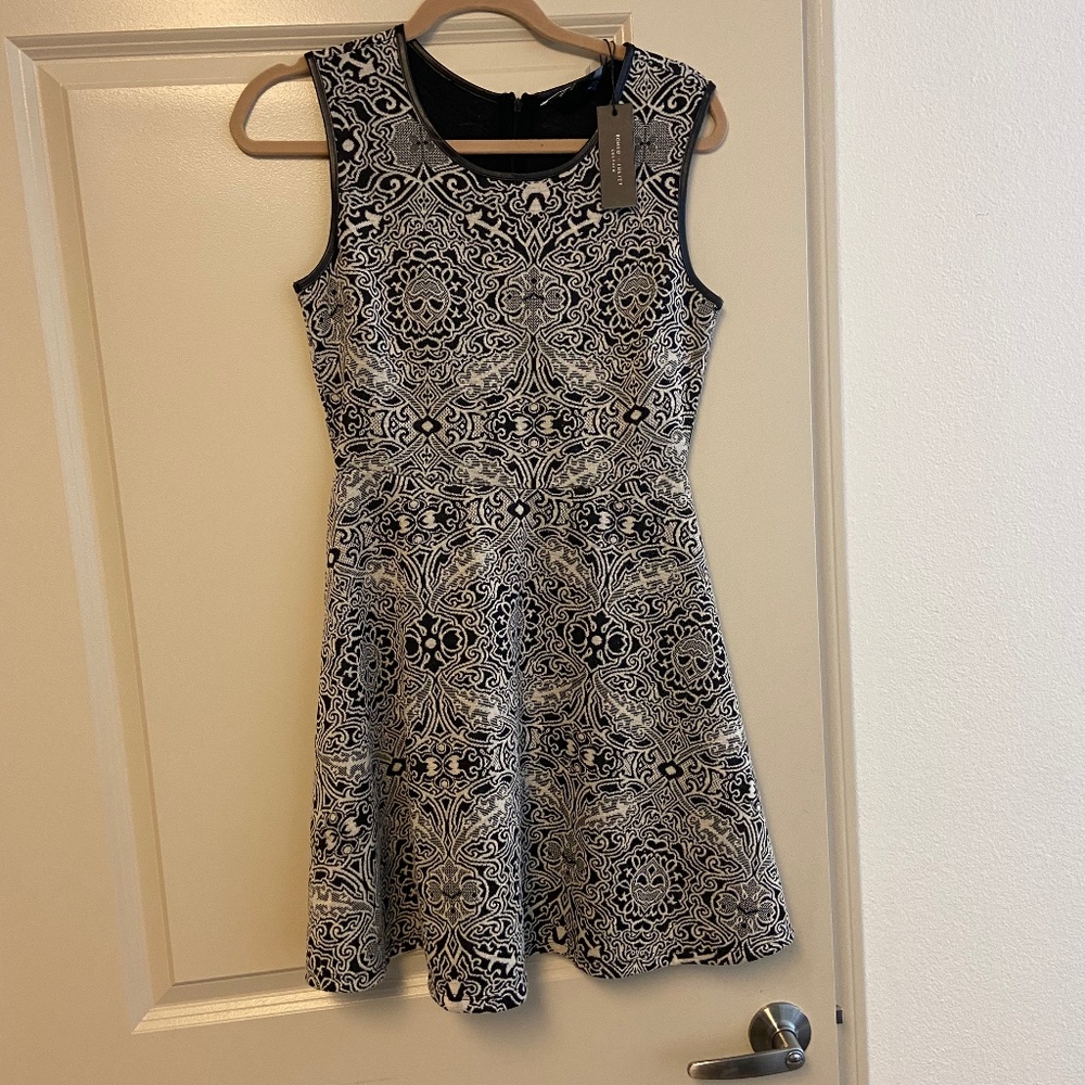 Romeo + Juliet Couture Dress Size S NWT